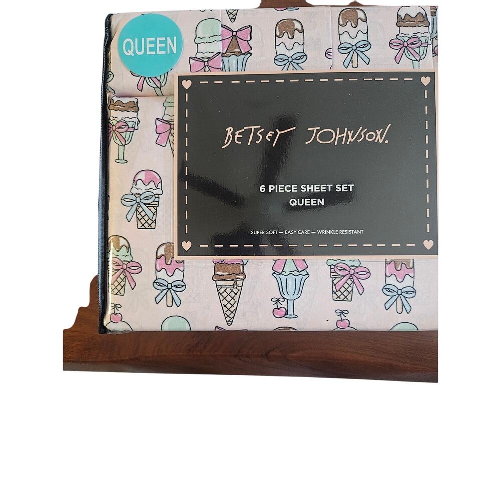 Betsey Johnson 6 piece Queen Sheet Ice Cream Coquette Pink Wrinkle Resistant NIP